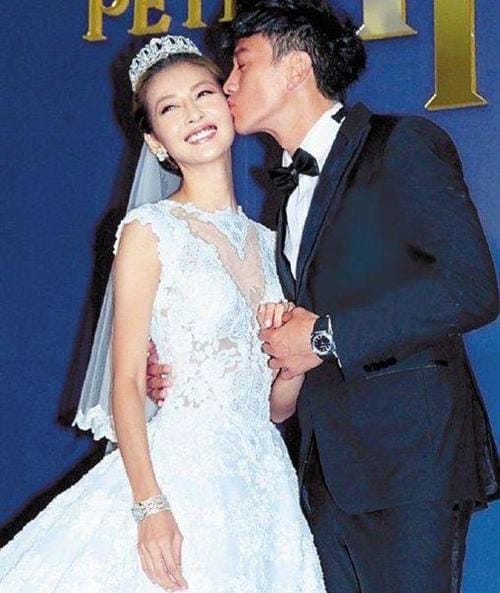 何润东结婚照,何润东婚纱照图片,本文共(4180字) 何润东结婚照,何润东婚纱照图片,本文共(4180字)