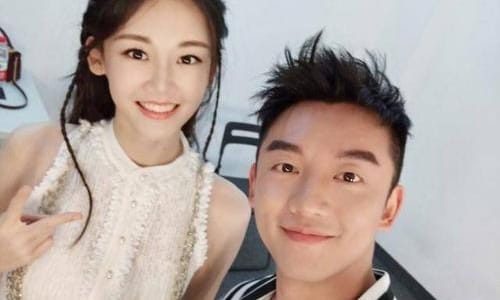 郑恺苗苗结婚照片暗示怀孕真相(苗苗和郑恺官宣结婚 新闻) 郑恺苗苗结婚照片暗示怀孕真相(苗苗和郑恺官宣结婚 新闻)