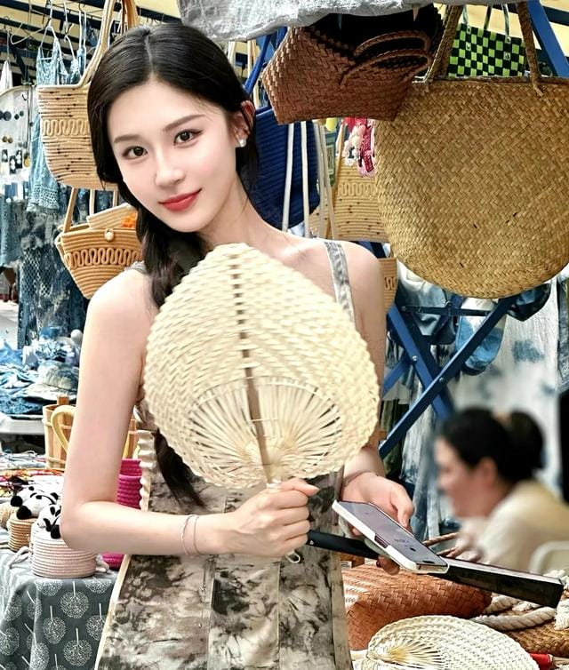 网红美女于雯