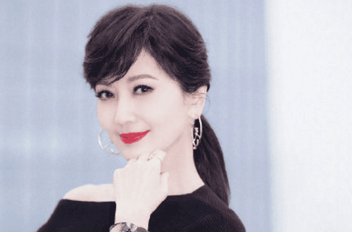 41岁郝蕾与二任老公离婚新男友曝光(郝蕾 前妻) 41岁郝蕾与二任老公离婚新男友曝光(郝蕾 前妻)