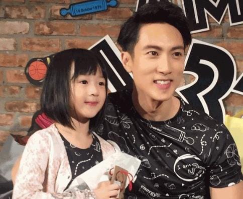 吴尊在文莱的地位如何？吴尊身价多少亿站<(吴尊是文莱首富吗)