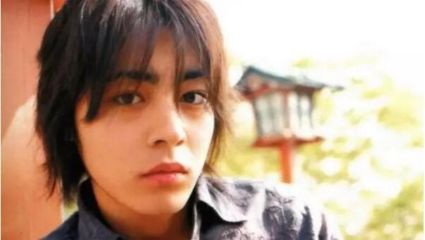 山田孝之很穷吗为啥欠索尼钱(山田孝之欠了索尼) 山田孝之很穷吗为啥欠索尼钱(山田孝之欠了索尼)