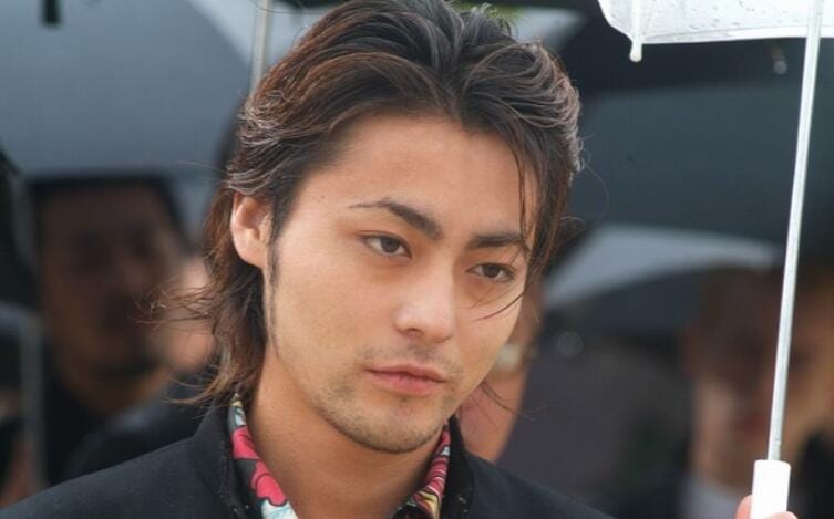 山田孝之很穷吗为啥欠索尼钱(山田孝之欠了索尼) 山田孝之很穷吗为啥欠索尼钱(山田孝之欠了索尼)