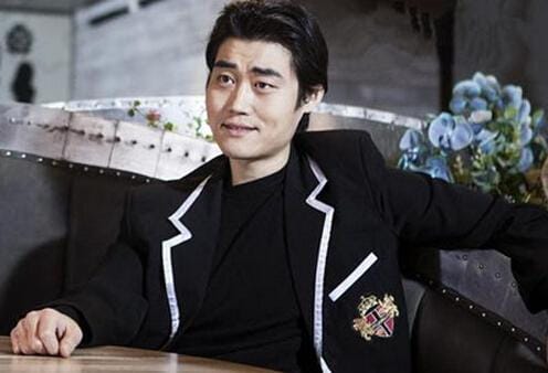张本煜踢飞小孩是怎么回事?张本煜的老婆夜 张本煜踢飞小孩是怎么回事?张本煜的老婆夜