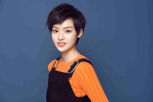 鬼吹灯英子养的狗是什么狗?精绝古城英子扮 鬼吹灯英子养的狗是什么狗?精绝古城英子扮