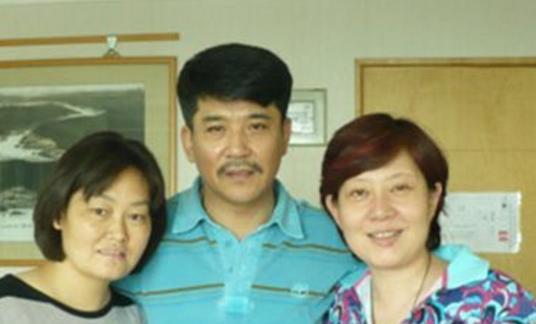 孙淳的儿子，孙淳傅丽莉全家照(孙淳的老婆个人简历)