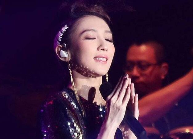 刘宇宁直播太搞笑(刘宇宁直播间的笑声) 刘宇宁直播太搞笑(刘宇宁直播间的笑声)