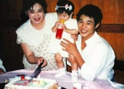 李连杰为什么抛弃前妻?李连杰前妻黄秋燕近(李连杰再谈前妻黄秋燕:她最理解我) 李连杰为什么抛弃前妻?李连杰前妻黄秋燕近(李连杰再谈前妻黄秋燕:她最理解我)