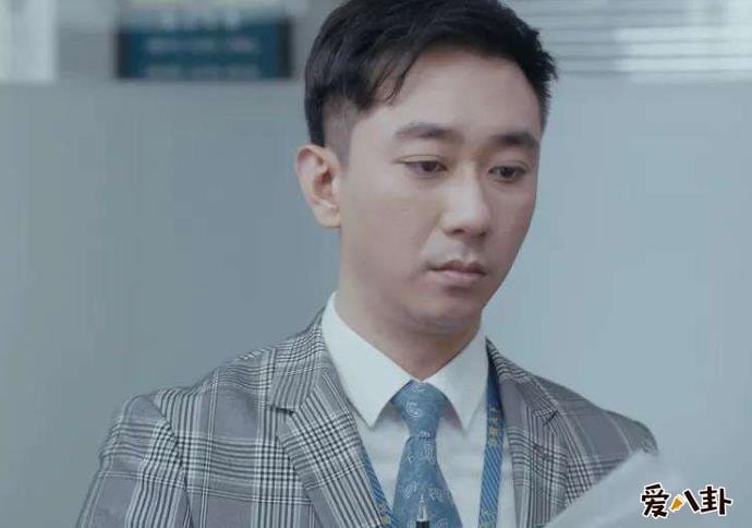 王自健被老婆打是真的吗前妻是谁(王自健为什么被老婆打不还手)
