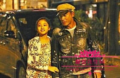 任达华女儿任晴佳美丽照片组图(任达华儿子照片) 任达华女儿任晴佳美丽照片组图(任达华儿子照片)