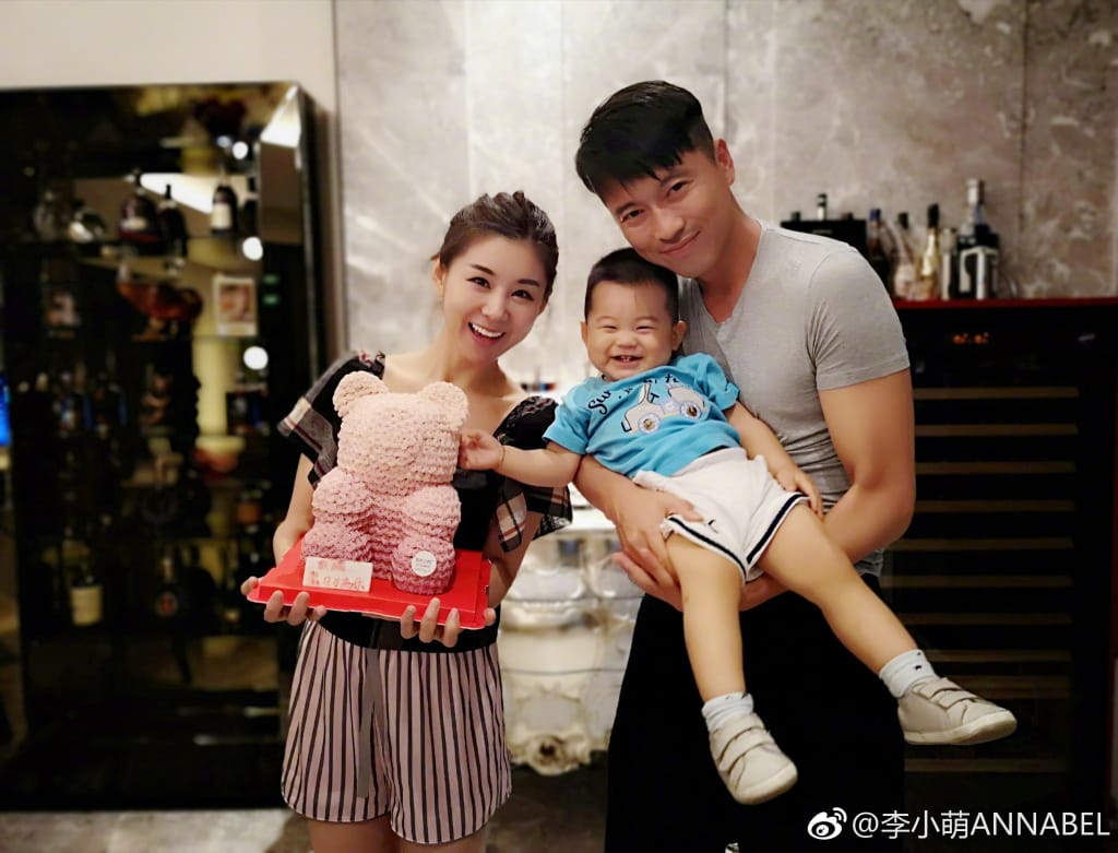 李小萌和冯巩是什么关系(冯巩和李小萌是真父女) 李小萌和冯巩是什么关系(冯巩和李小萌是真父女)