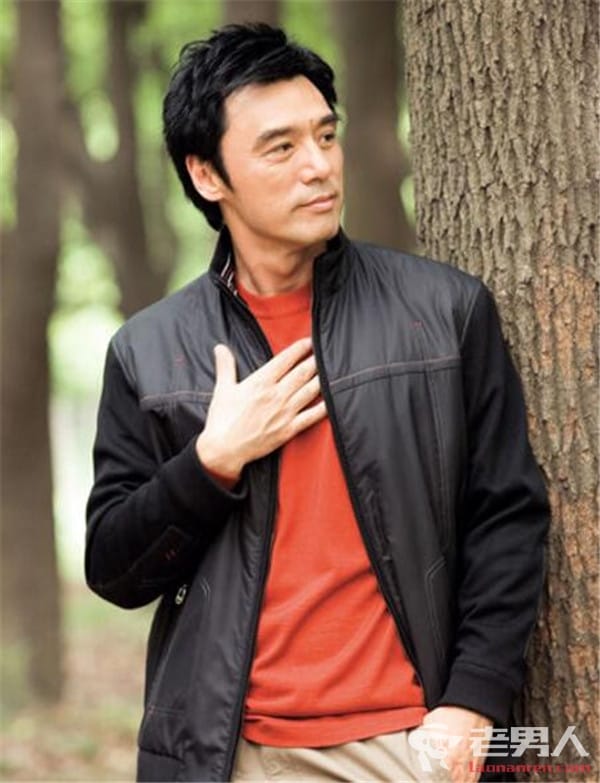 钟镇涛在寻人大师里唱的什么歌?钟镇涛为什(钟镇涛最有名的歌) 钟镇涛在寻人大师里唱的什么歌?钟镇涛为什(钟镇涛最有名的歌)