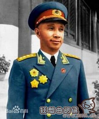 亮剑电视剧中用五吨炮弹换李云龙的人是谁？(亮剑李云龙和副军长)
