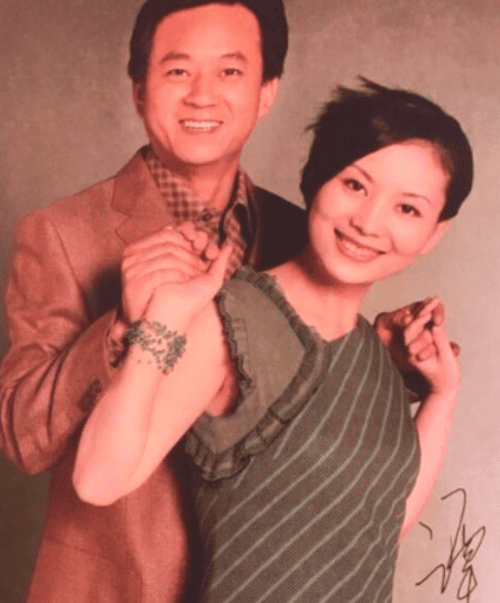 朱军老婆谭梅，谭梅哪里人(朱军妻子谭梅之死)