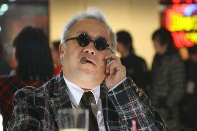 曾志伟出车祸网友拍手叫好(曾志伟受伤) 曾志伟出车祸网友拍手叫好(曾志伟受伤)