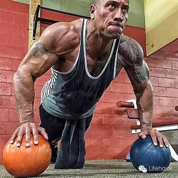 奥尼尔wwe痛打大秀哥视频(wwe大秀哥最经典比赛视频) 奥尼尔wwe痛打大秀哥视频(wwe大秀哥最经典比赛视频)