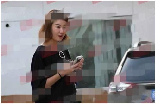 王宝强新女友照片曝光不是熊乃瑾而是刘姓女 王宝强新女友照片曝光不是熊乃瑾而是刘姓女