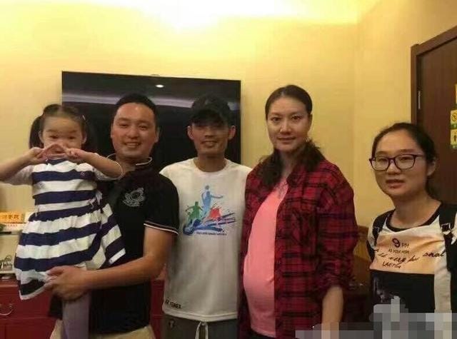 林丹老婆谢杏芳怀孕照片(林丹谢杏芳求婚) 林丹老婆谢杏芳怀孕照片(林丹谢杏芳求婚)