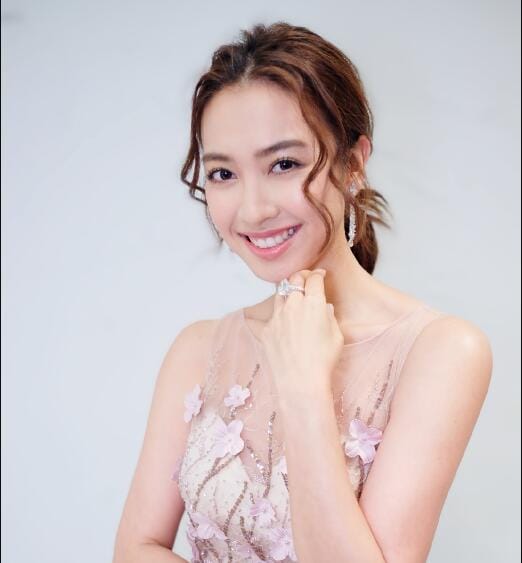 陈庭妮为什么有喉结 陈庭妮为什么有喉结