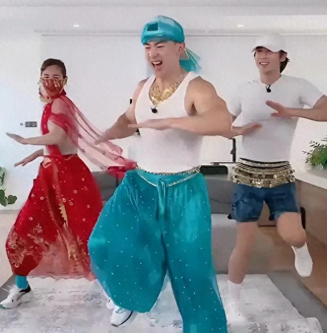 红得快,如今却“凉了”的网红:有人背负6亿欠款,有人还在挣扎