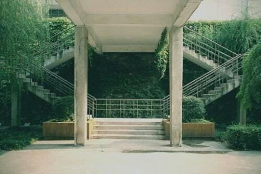 关于写雨天伤感的句子图片图库