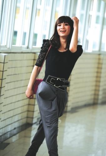 刘著变性了吗?刘著现在的照片曝光站<me(刘著为什么要扮成女的)