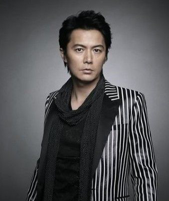 福山雅治和堺雅人的关系(福山雅治长相)