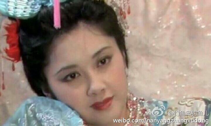 64岁女儿国国王还是那么美