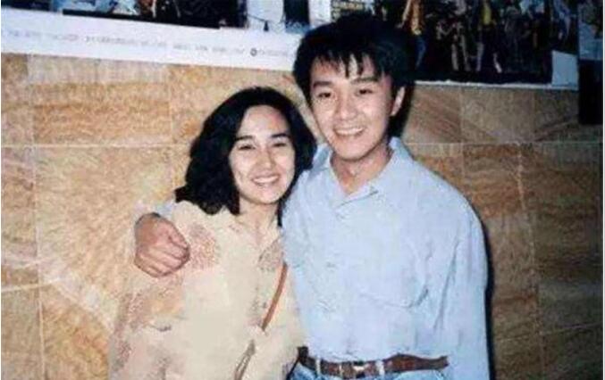 柏安妮和周星驰什么关系(周星驰和谁有过关系)