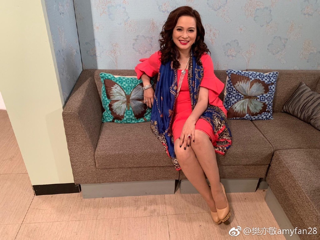 樊亦敏现状在卖鱼真的吗?樊亦敏最近照片曝