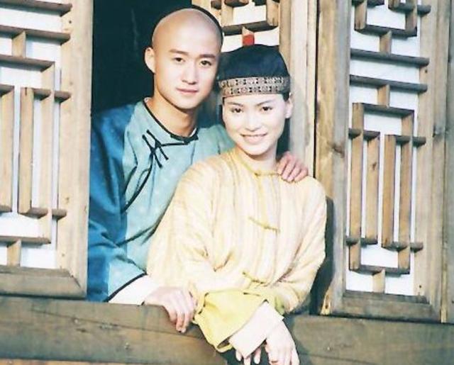 樊亦敏现状在卖鱼真的吗?樊亦敏最近照片曝