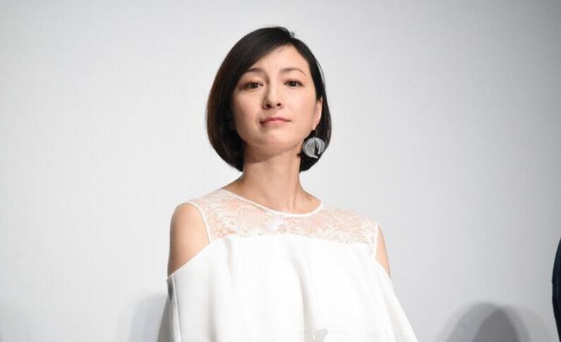 广末凉子为什么被称为世纪末美少女
