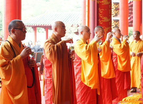 开光吉祥物什么时候戴,网上开光吉祥物敢买吗? 本文共(620字)