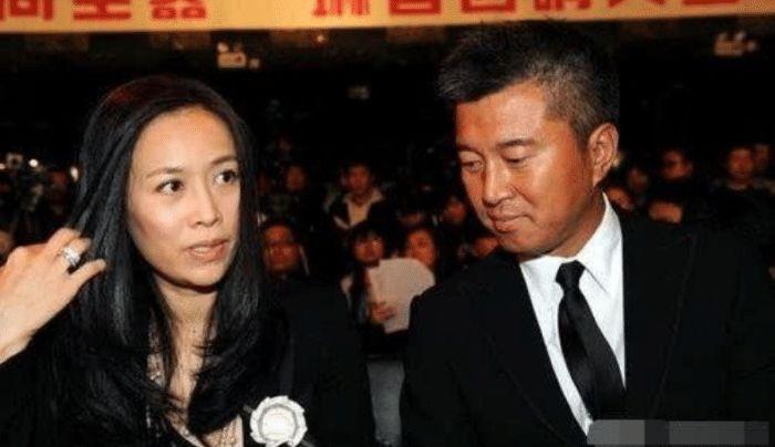 满文军离婚,满文军和妻子,本文共(5683字)