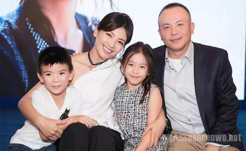 刘涛的儿子,刘涛现任老公叫什么名(刘涛的老公叫啥名)