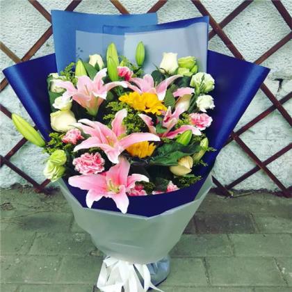 大学班级女生节祝福语