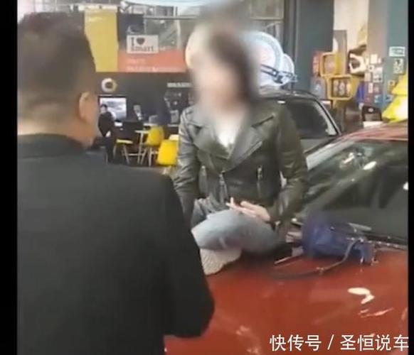 奔驰女车主照片,哭诉奔驰女车主照(奔驰女车主事件评论)