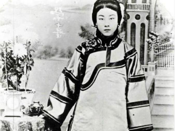 清朝名妓杨翠喜真实清晰图片,她最后的归宿是怎样的? 本文共(911字)