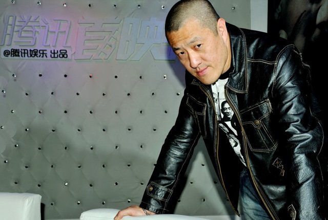 丁晟和成龙怎么结交的?丁晟的作品为什么都