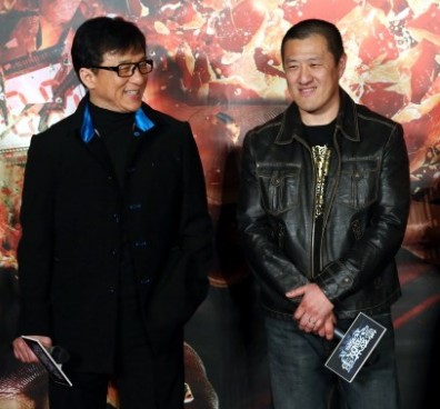 丁晟和成龙怎么结交的?丁晟的作品为什么都