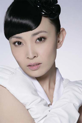 刘威葳是张嘉译前妻么?刘威葳现任老公是谁