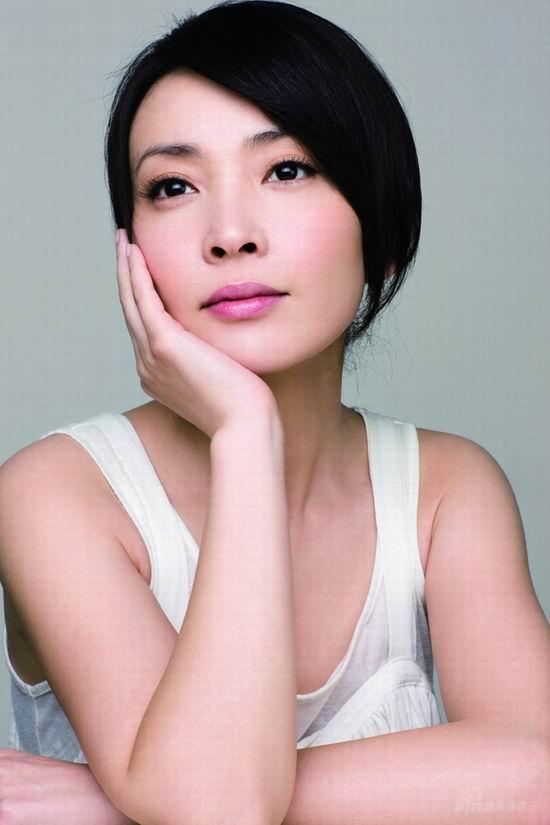 刘威葳是张嘉译前妻么?刘威葳现任老公是谁