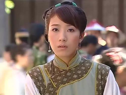 杨怡图片,杨怡是湛江哪里人(杨怡短发造型) 本文共(1509字)