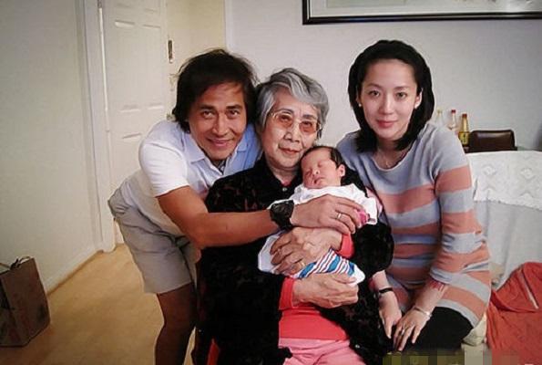 齐秦的私生子,齐秦和齐豫(齐秦 方伟) 本文共(8396字)