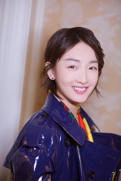 周冬雨高中照片,周冬雨舞蹈老师介绍(周冬雨小时候图片) 本文共(8044字)