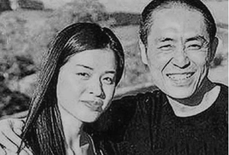 张艺谋前妻肖华,张艺谋导致巩俐不孕(巩俐张艺谋几次) 本文共(6176字)
