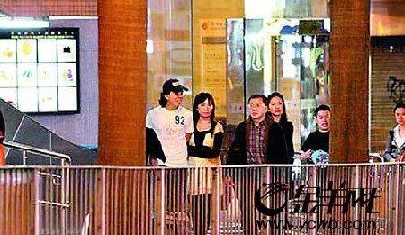 李云迪妻子,专业人士评价郎朗和李云迪(华真微博) 本文共(4236字)