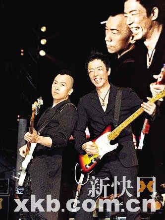 黄贯中为什么恨黄家驹,周杰伦说黄家驹不会唱歌(朱茵结婚那天周星驰在干嘛) 本文共(6276字)
