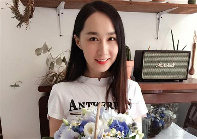 翟煦飞,翟煦飞微博(雷佳音老婆) 本文共(3280字)