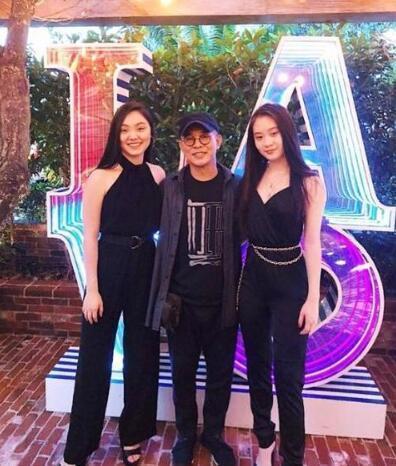 李连杰女儿李思,李连杰黄秋燕的女儿的近况,本文共(5742字)